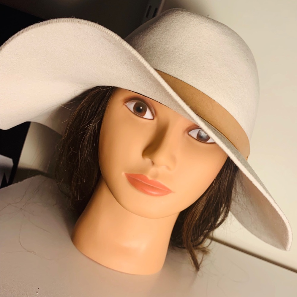 Rag & Bone Cream And Tan Floppy Rim Fedora Hat EUC